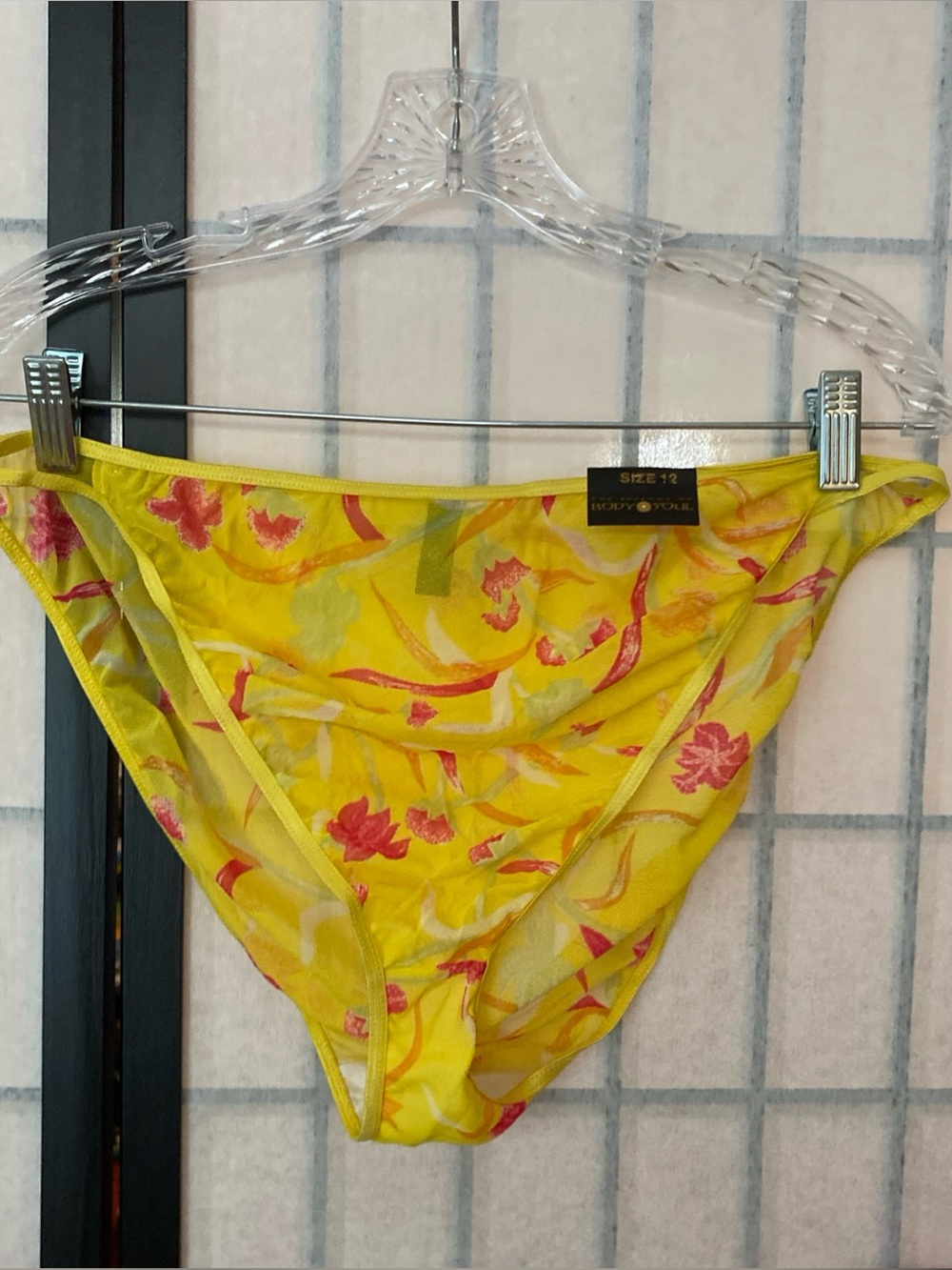 Essence Of Body Soul NWT Wom 12 Sheer Colorful Panties Dual Side String Bikini